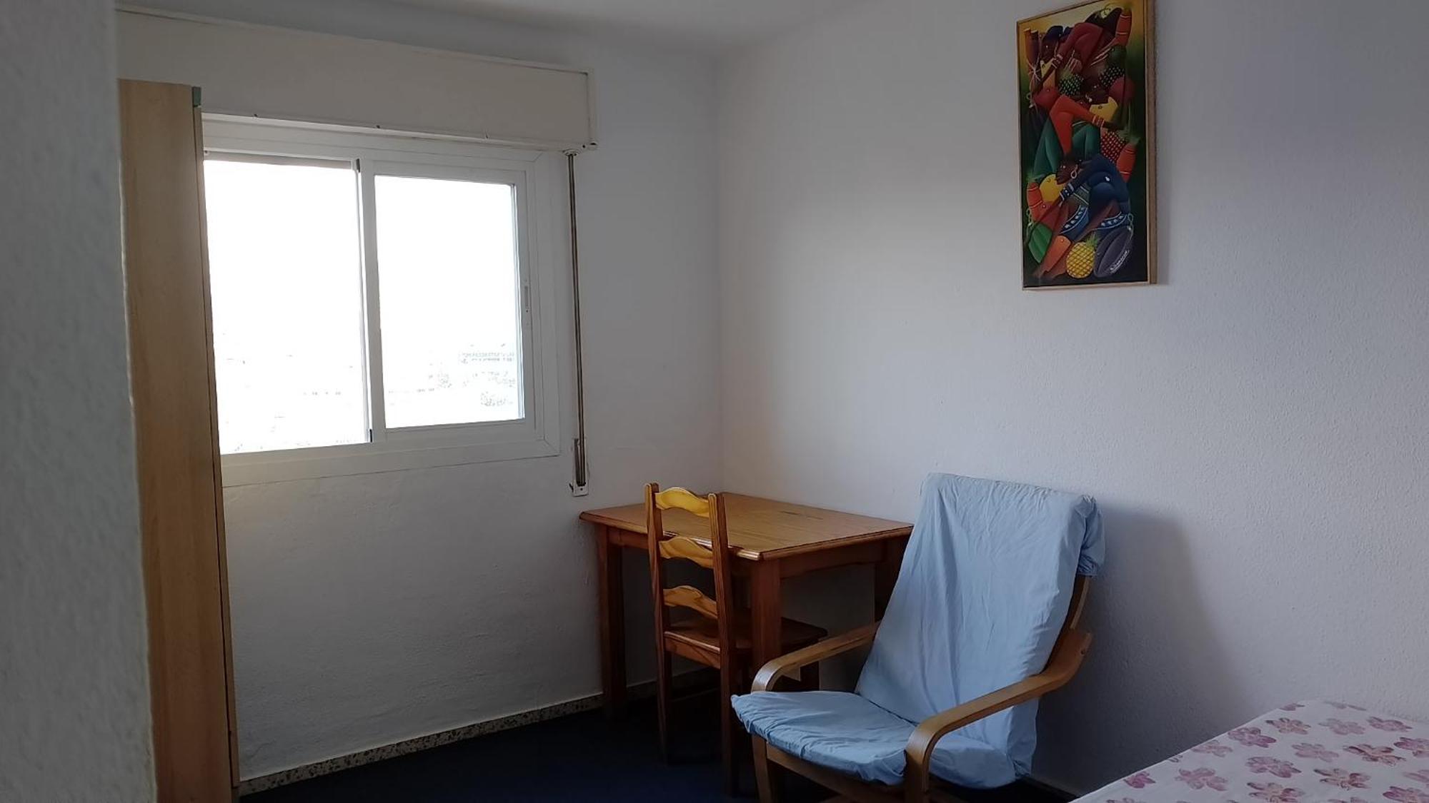 Habitacion Privada Centro Malaga Cerca Tren Maria Zambrano Y Playa Muy Buena Conexion Wifi Εξωτερικό φωτογραφία